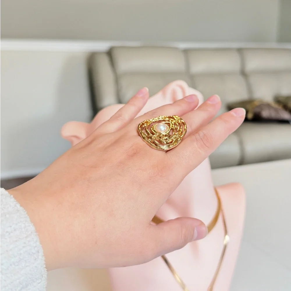 Gold Pearl Statement Ring - Elegant Women's Fashion Jewelry’s